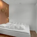 Beautiful In With Wifi 하일스